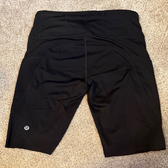 Lululemon Fast and free high-rise short 10” sz8 - Picture 3 of 5